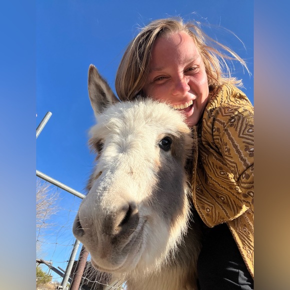 Meet your Posher, Rose - Picture 5 of 16